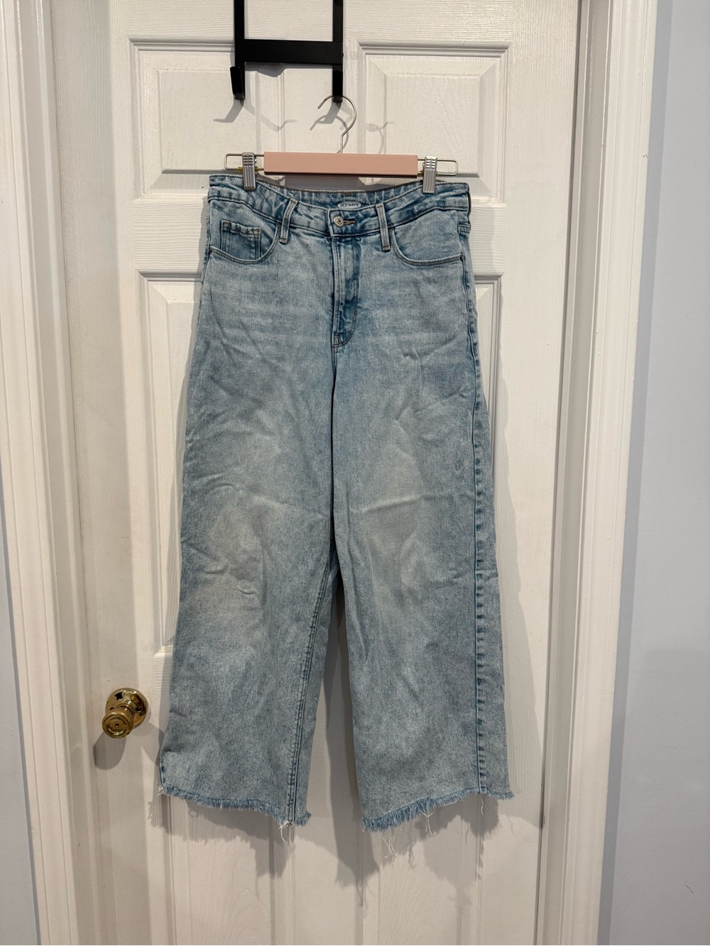 Light Wash Wide Leg Crop Jeans - Light Blue